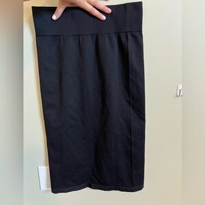 Black Balance Athletica Linear Midi skirt